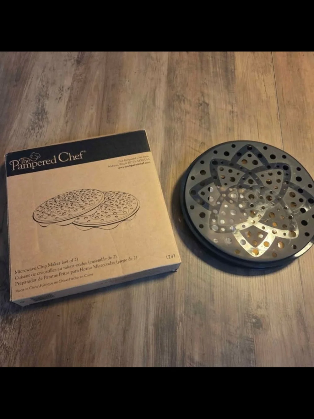 The Pampered Chef Gray Microwave Chip Maker (Set of 2)